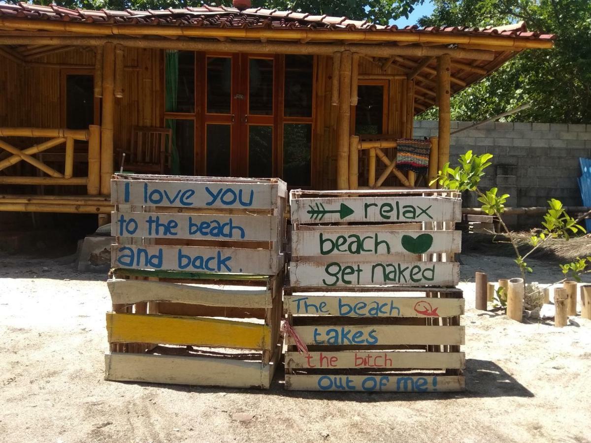 Harry'S Ocean House Watukarung Homestay Kalak Exterior foto
